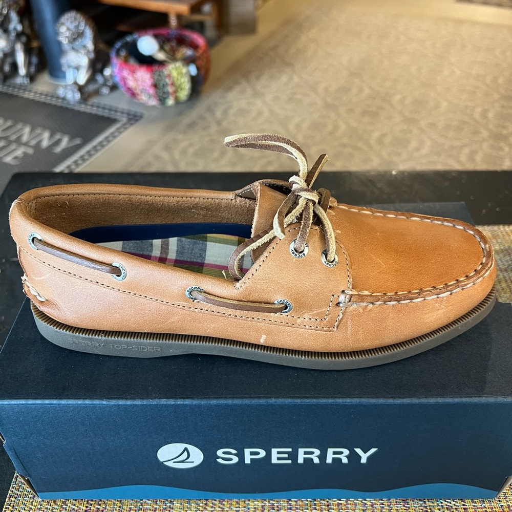 Sperry Women's Tan Boat Shoes